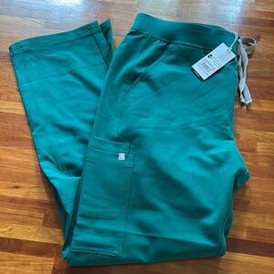 Figs Cargo Pants. NWOT. XL